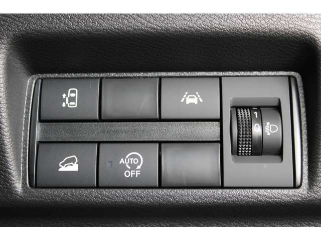 MITSUBISHI DELICA MINI 2025