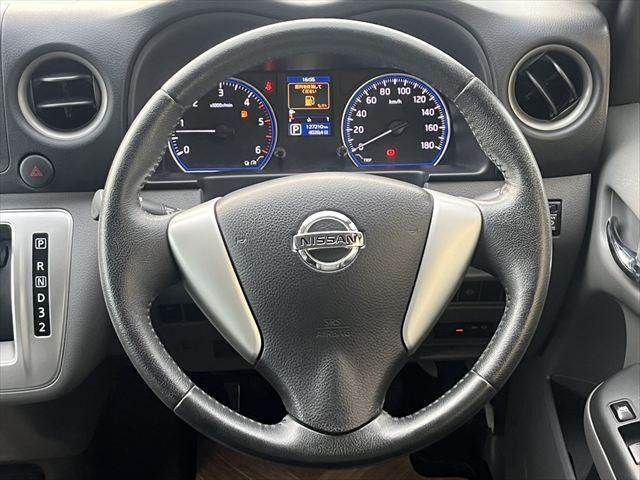 NISSAN NV350 CARAVAN 2017