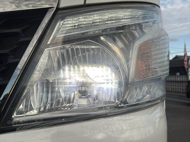 NISSAN NV350 CARAVAN 2017