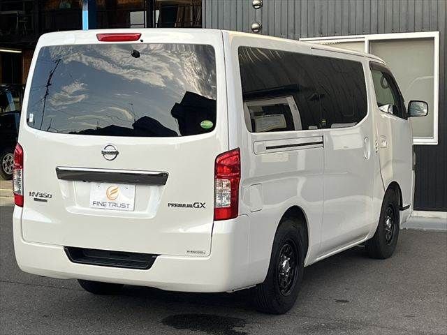 NISSAN NV350 CARAVAN 2017
