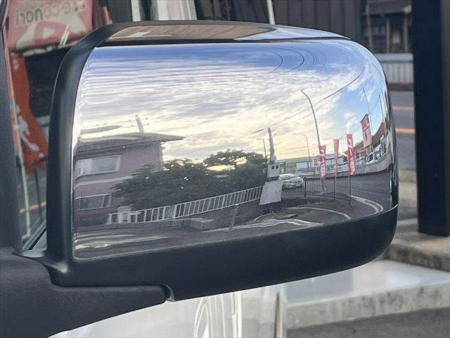 NISSAN NV350 CARAVAN 2017