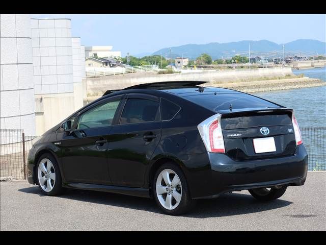 TOYOTA PRIUS 2012