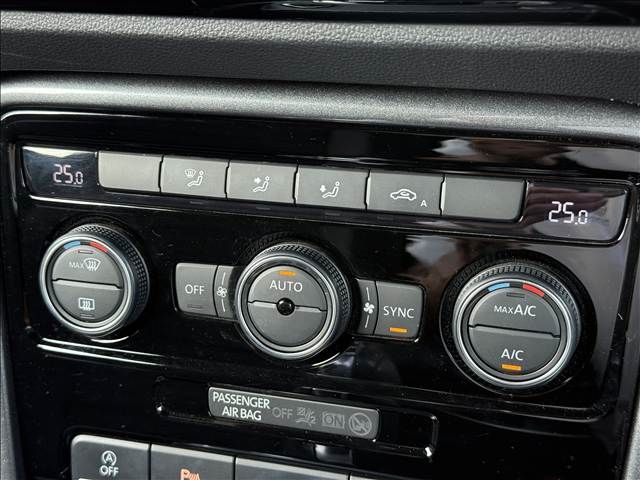 VOLKSWAGEN VOLKSWAGEN The BEETLE 2019