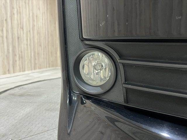 TOYOTA VOXY HYBRID 2014