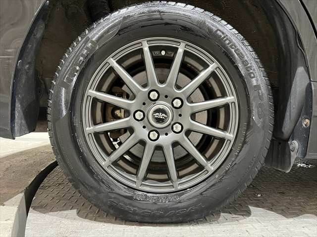 TOYOTA VOXY HYBRID 2014