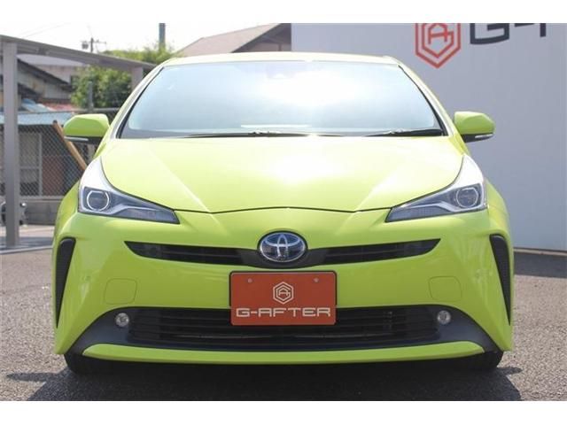 TOYOTA PRIUS 2019