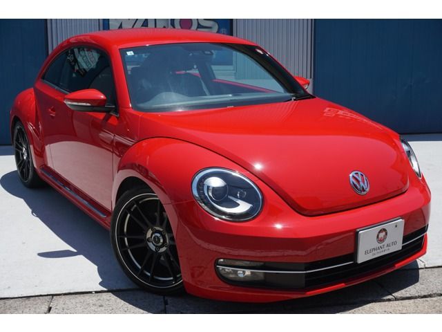 VOLKSWAGEN VOLKSWAGEN The BEETLE 2012