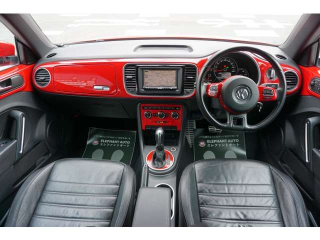 VOLKSWAGEN VOLKSWAGEN The BEETLE 2012