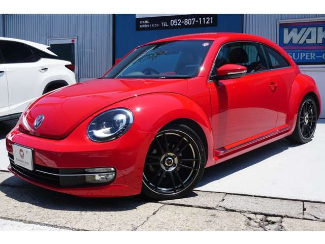 VOLKSWAGEN VOLKSWAGEN The BEETLE 2012