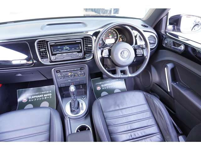 VOLKSWAGEN VOLKSWAGEN The BEETLE 2012