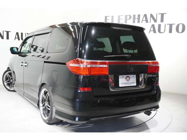 HONDA ELYSION PRESTIGE 2011