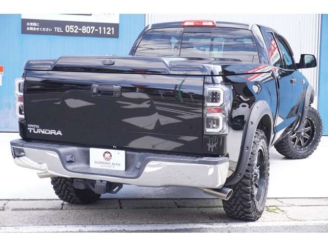 TOYOTA TANDORA 2WD 2012