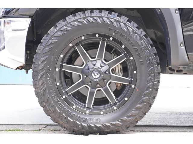 TOYOTA TANDORA 2WD 2012