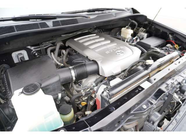 TOYOTA TANDORA 2WD 2012