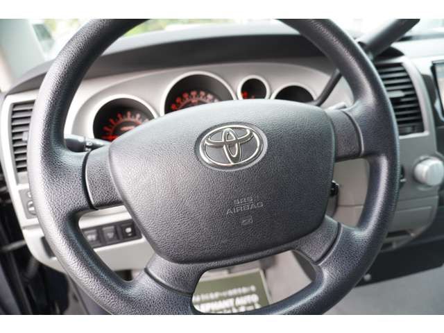 TOYOTA TANDORA 2WD 2012