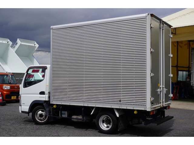 MITSUBISHI CANTER 2018