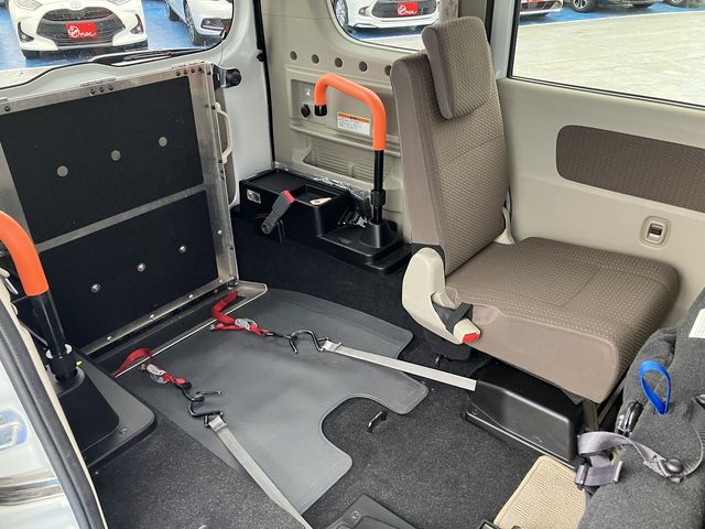 NISSAN NV100 CLIPPER RIO 4WD 2020