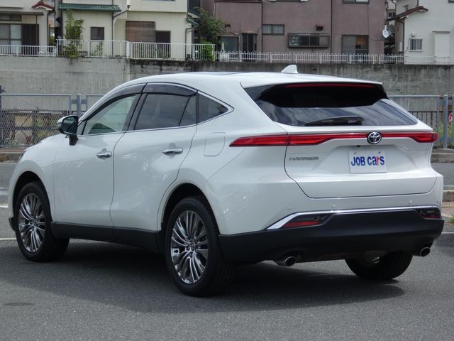 TOYOTA HARRIER 2WD 2021