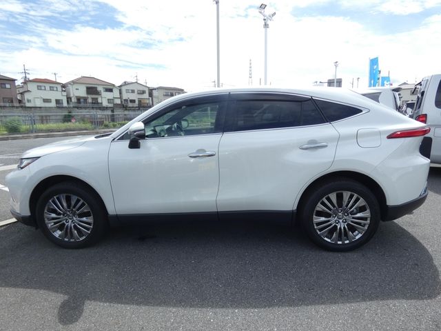 TOYOTA HARRIER 2WD 2021