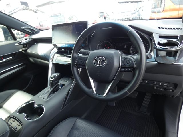TOYOTA HARRIER 2WD 2021