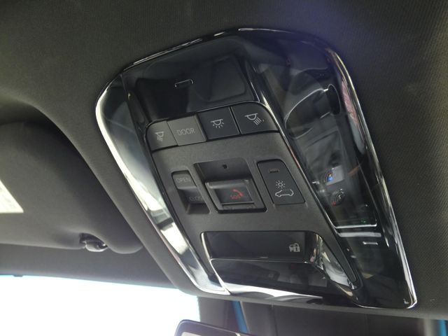 TOYOTA HARRIER 2WD 2021