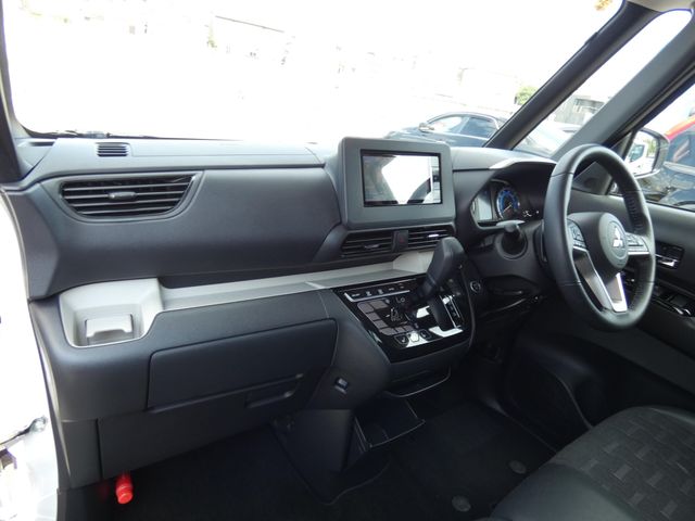 MITSUBISHI DELICA MINI 2023