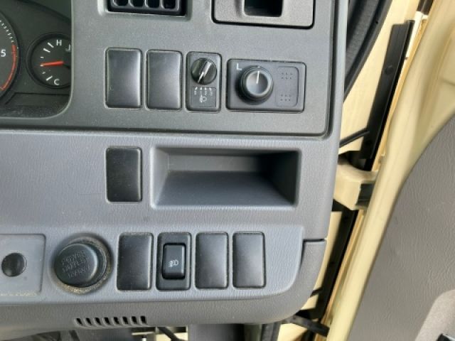 NISSAN CIVILIAN 2018