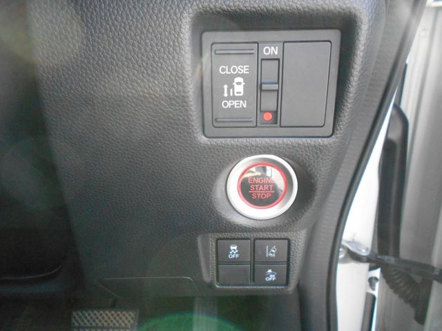 HONDA N BOX CUSTOM 2020