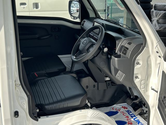 DAIHATSU HIJET truck 2024