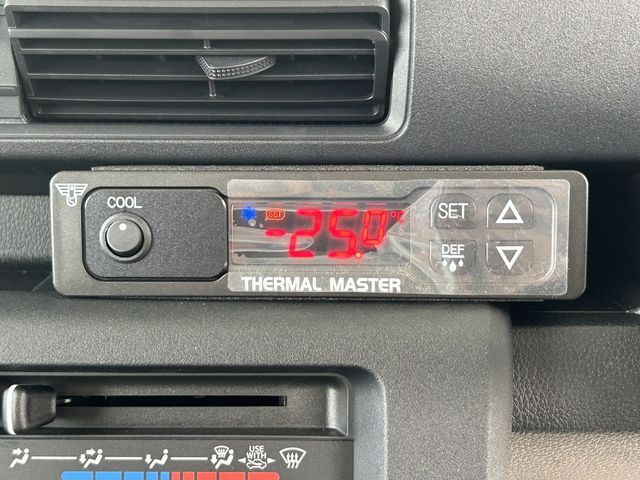 DAIHATSU HIJET truck 2024