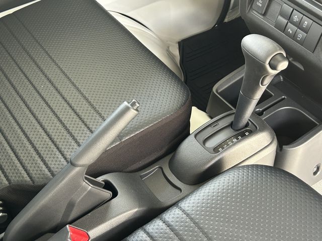 DAIHATSU HIJET truck 2024