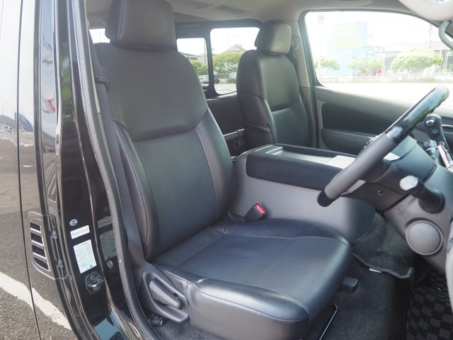 NISSAN NV350 CARAVAN 2015
