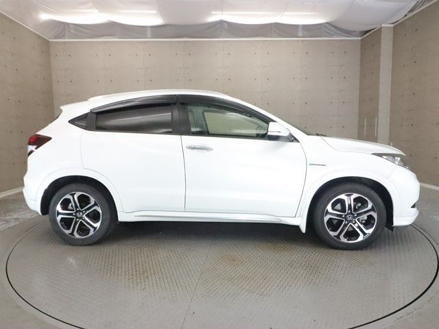 HONDA VEZEL HYBRID 2017