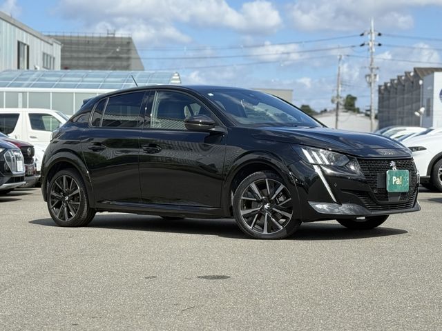 PEUGEOT PEUGEOT e-208 2023