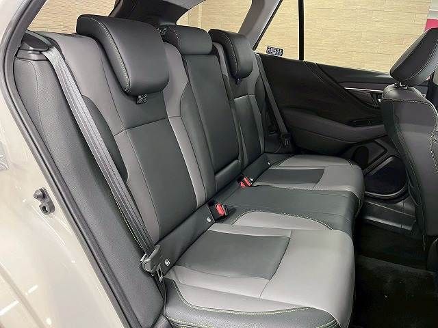 SUBARU LEGACY OUTBACK 2024