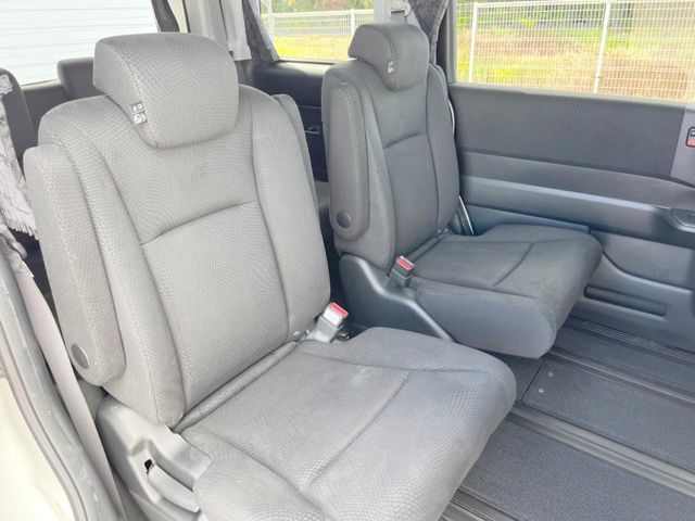 HONDA STEPWAGON SPADA 2012