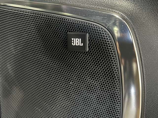 TOYOTA ALPHARD hybrid 4WD 2017