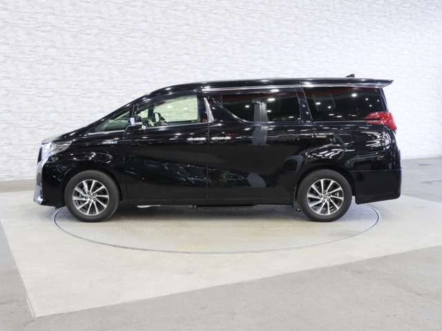TOYOTA ALPHARD hybrid 4WD 2017