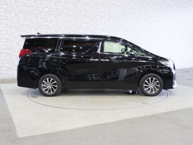 TOYOTA ALPHARD hybrid 4WD 2017