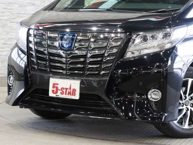 TOYOTA ALPHARD hybrid 4WD 2017