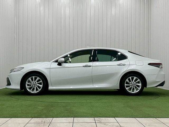 TOYOTA CAMRY HYBRID 2021