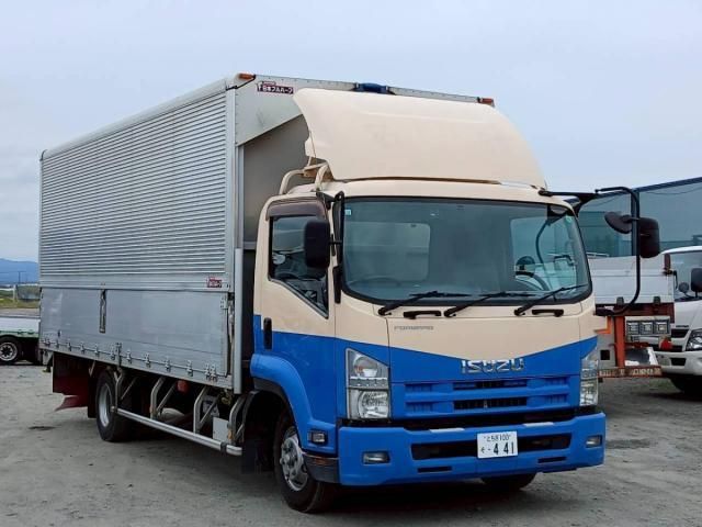 ISUZU FORWARD 2013