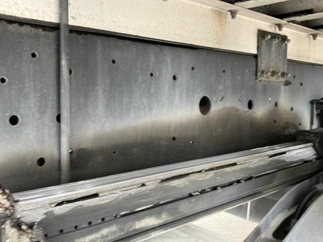 NISSAN DIESEL Quon 2016