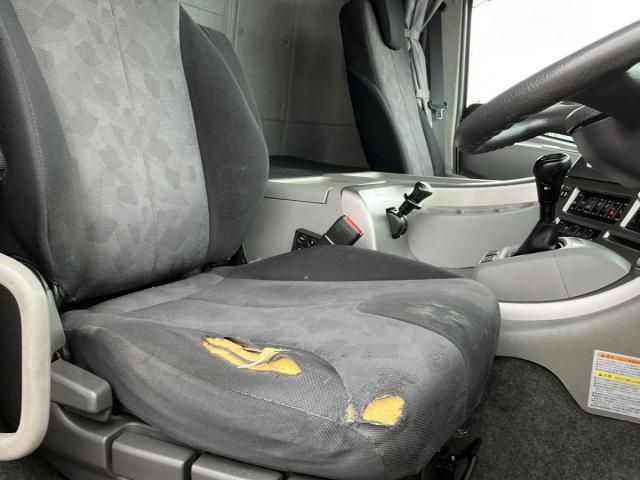 NISSAN DIESEL Quon 2016