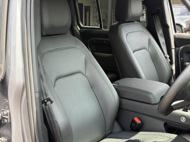 ROVER ROVER DEFENDER 2024