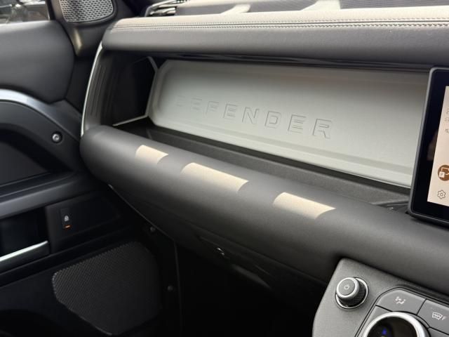 ROVER ROVER DEFENDER 2024