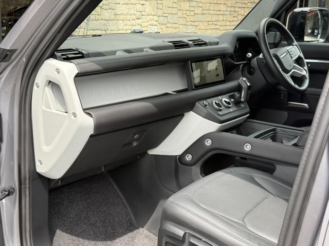 ROVER ROVER DEFENDER 2024