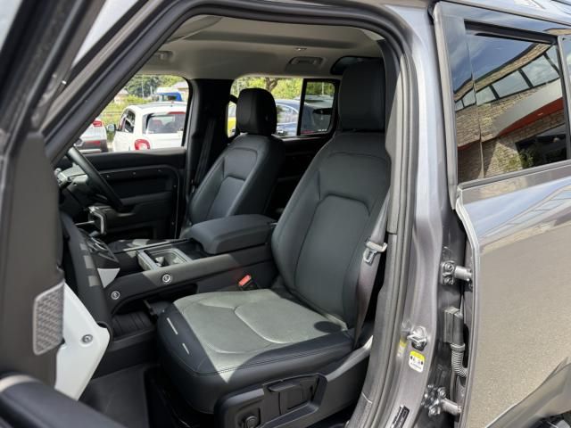 ROVER ROVER DEFENDER 2024