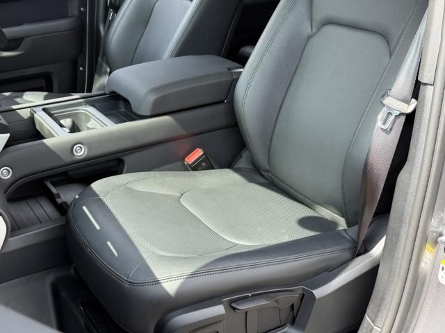 ROVER ROVER DEFENDER 2024