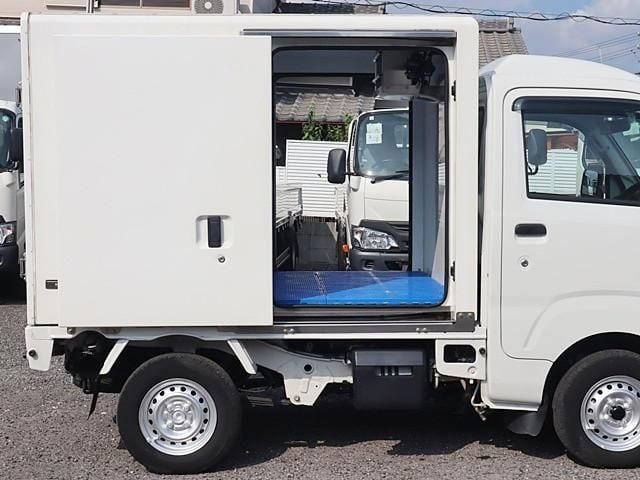 DAIHATSU HIJET truck 4WD 2021